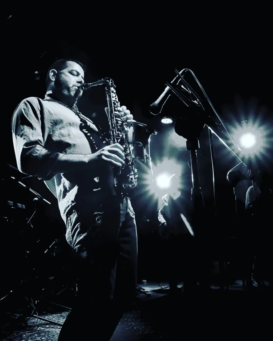 Guy Wittenberg, Saxophone, Violin & Vocals