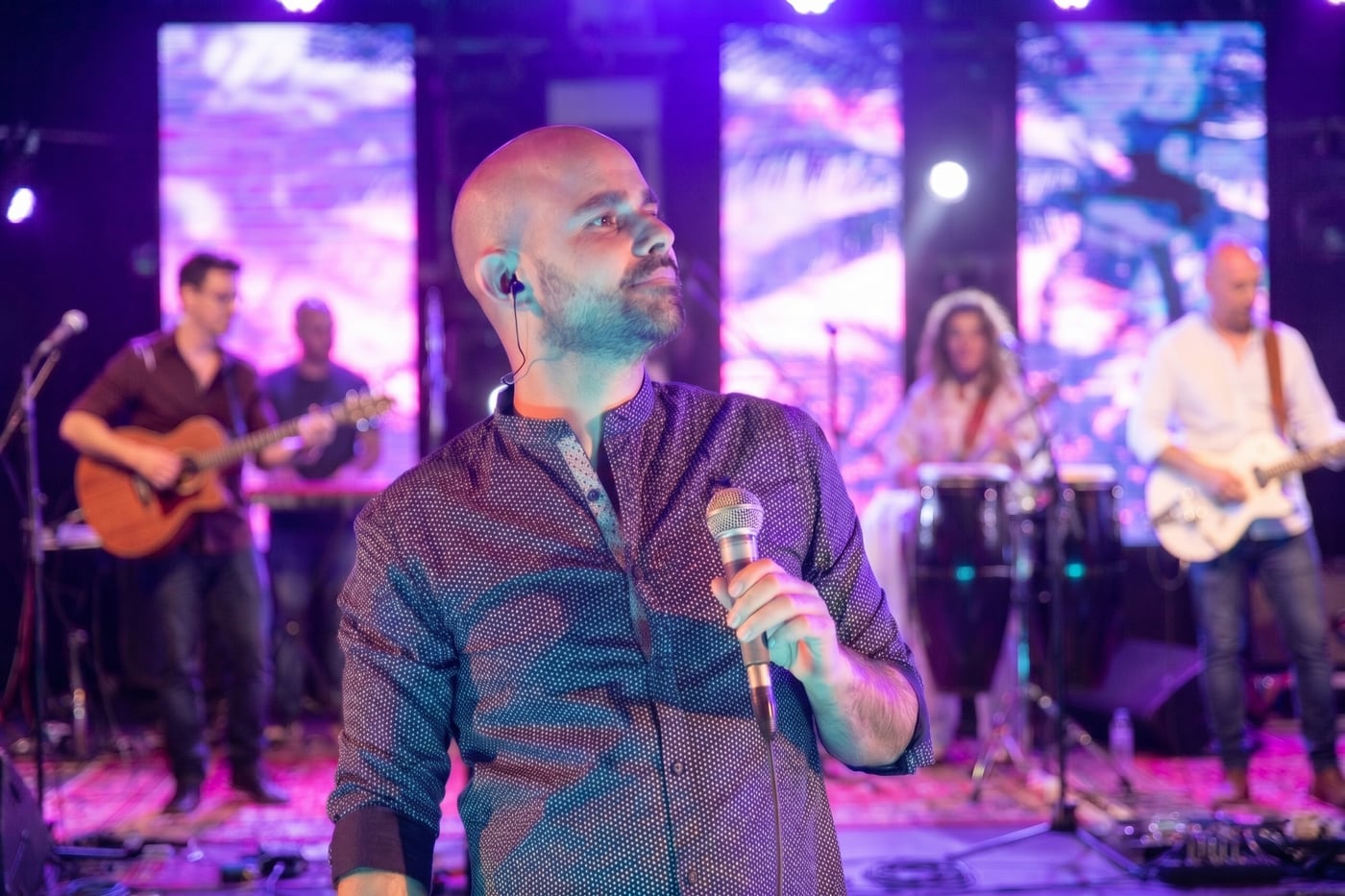 רועי איסק — שירה וכלי הקשה